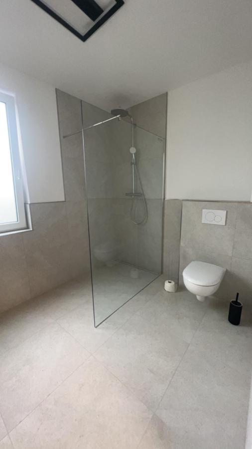 Schoene Neubauwohnung Mit Stil Bielefeld Esterno foto