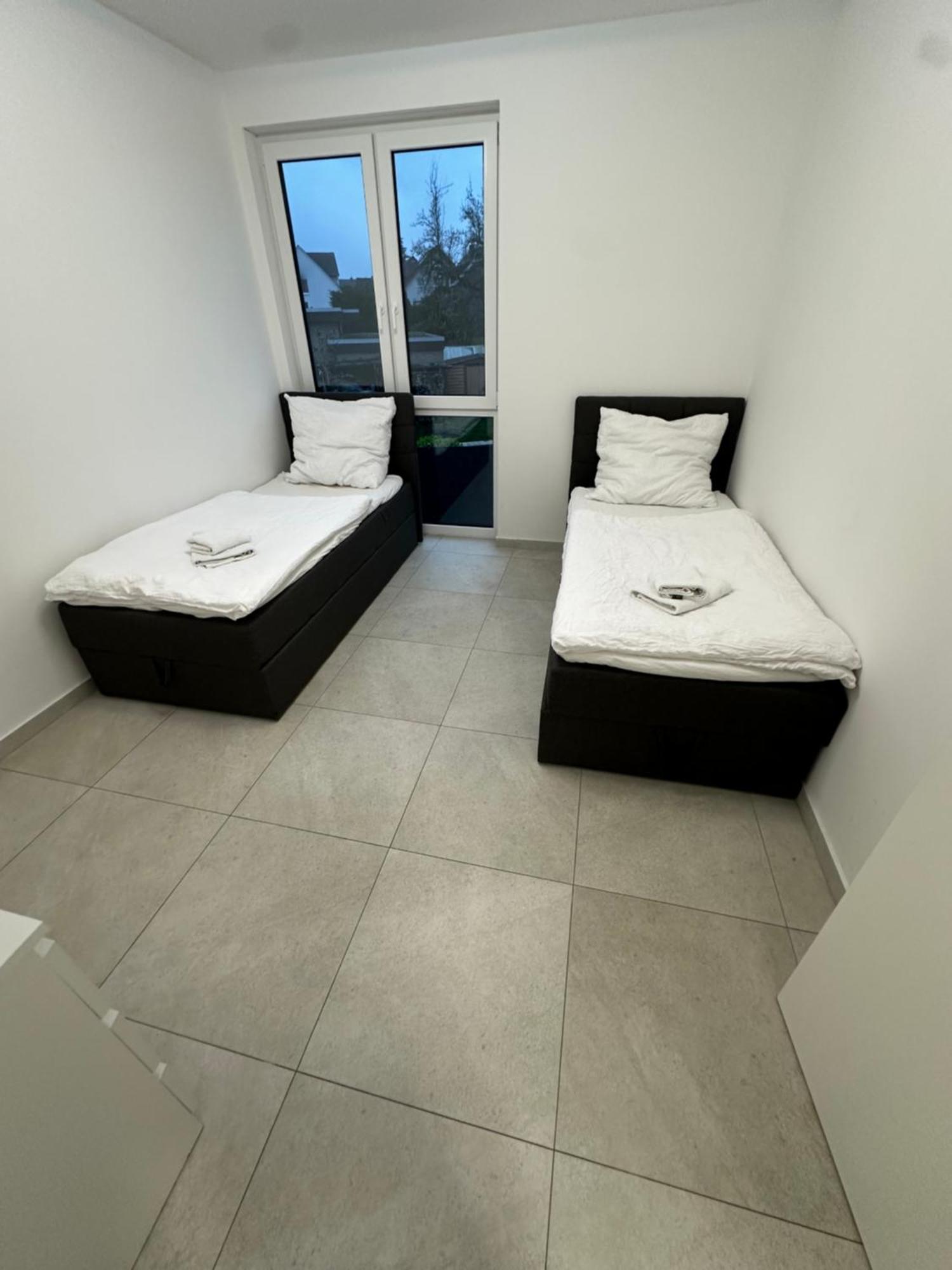 Schoene Neubauwohnung Mit Stil Bielefeld Esterno foto